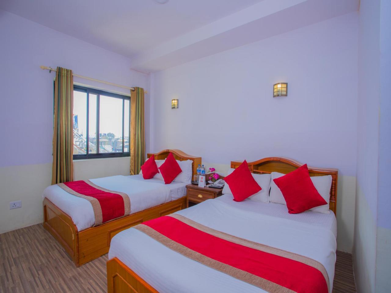 Oyo 255 White Zambala Hotel 카트만두 외부 사진