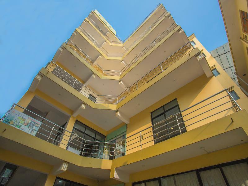 Oyo 255 White Zambala Hotel 카트만두 외부 사진