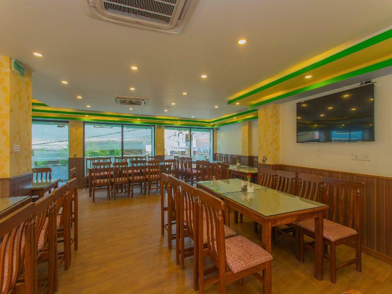 Oyo 255 White Zambala Hotel 카트만두 외부 사진